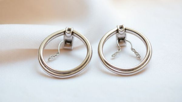 Top 10 modèles de boucles d'oreilles clips pour un style chic